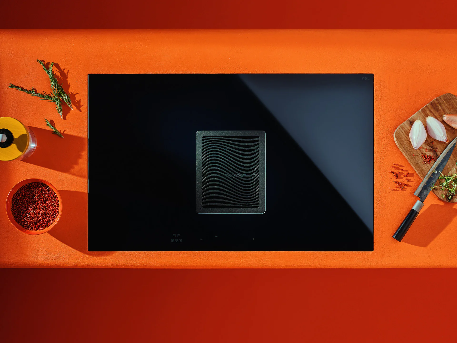 Indukční deska s integrovaným odsavačem Ciarko Design CDB8302C WIZARD 2.0